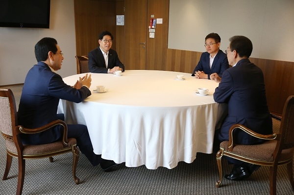 시도지사협의회 임시총회(임원단)  사진=경북도