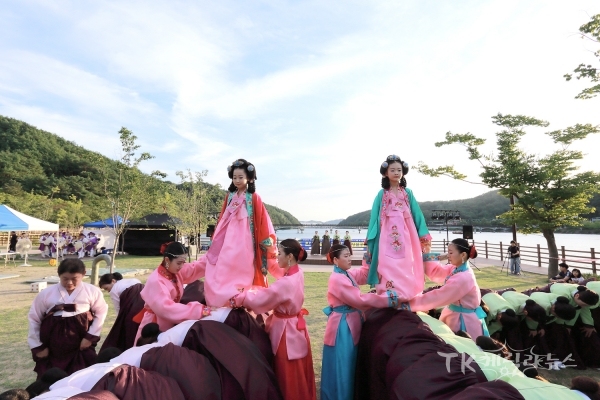 안동놋다리밟기(지난해 상설공연). 사진=안동시