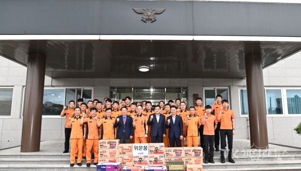 주낙영 경주시장 환경미화원, 터미널, 택시 등 민생 근무자 격려. 사진=경주시