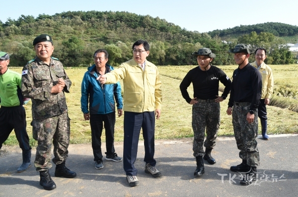 50사단 산하 군 장병들의 복구 구슬땀 현장 격려 방문. 사진=경주시