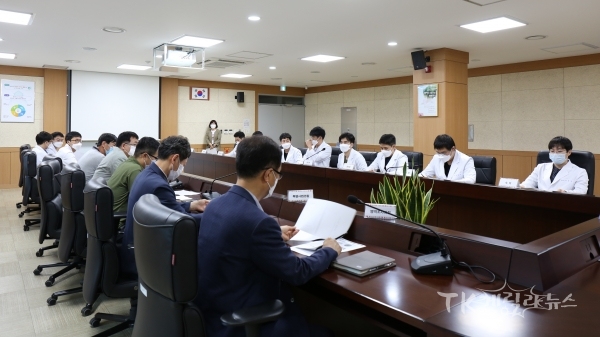 대구경북지방병무청은 18일 중회의실에서 남부권 광역수사대 특별사법경찰과 병역판정전담의사 간담회를 개최하고 있다. 사진=대구경북병무청