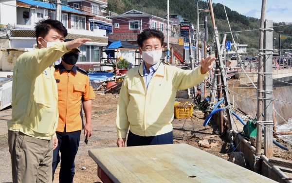 이철우 도지사 태풍 마이삭 피해지역 영덕 방문. 사진=경북도