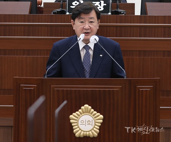 권영세 안동시장이 지난 20일 제221회 안동시의회 제2차 정례회에서 가진 시정연설을 통해 내년도 시정구상을 발표하고 있다. 사진=안동시