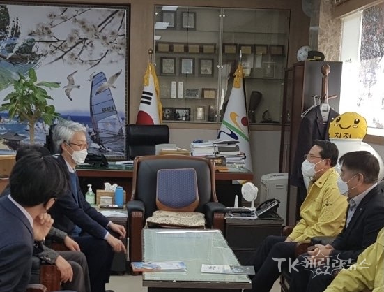 울진군수 면담. 사진=경북도