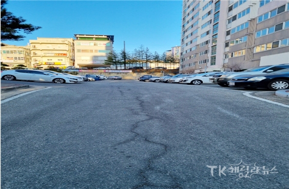 2022년 공동주택 정비지원 사업 대상지 옥동주공5단지 단지 내 도로 보수공사 전 <사진=안동시>