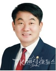 윤기현 예결위원장. 사진=경산시의회