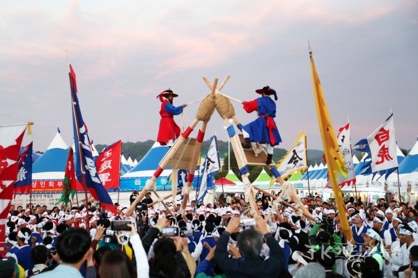 안동차전놀이정기발표공연. 사진=안동시