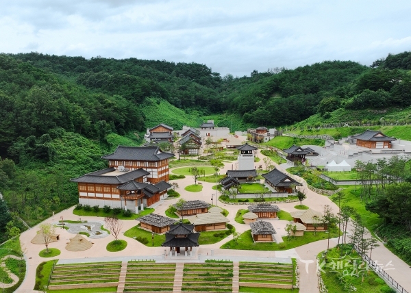 한국문화테마파크(도산면 월천길 300).  사진=안동시