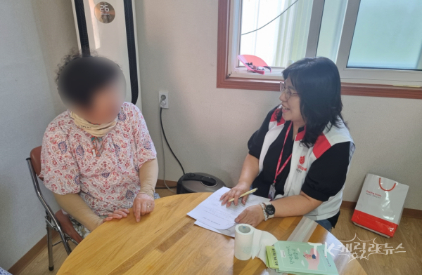 경북재난심리회복지원센터는 지난 19일부터 27일까지 경북 집중호우 일시 대피 지역 마을 주민 약 120명을 대상으로 찾아가는 심리상담 지원 활동을 실시했다. 사진=경북적십자사